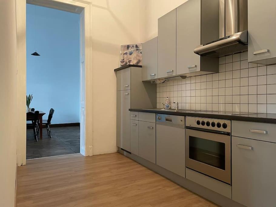 Geraeumige Altbauwohnung Im Zentrum Graz Esterno foto